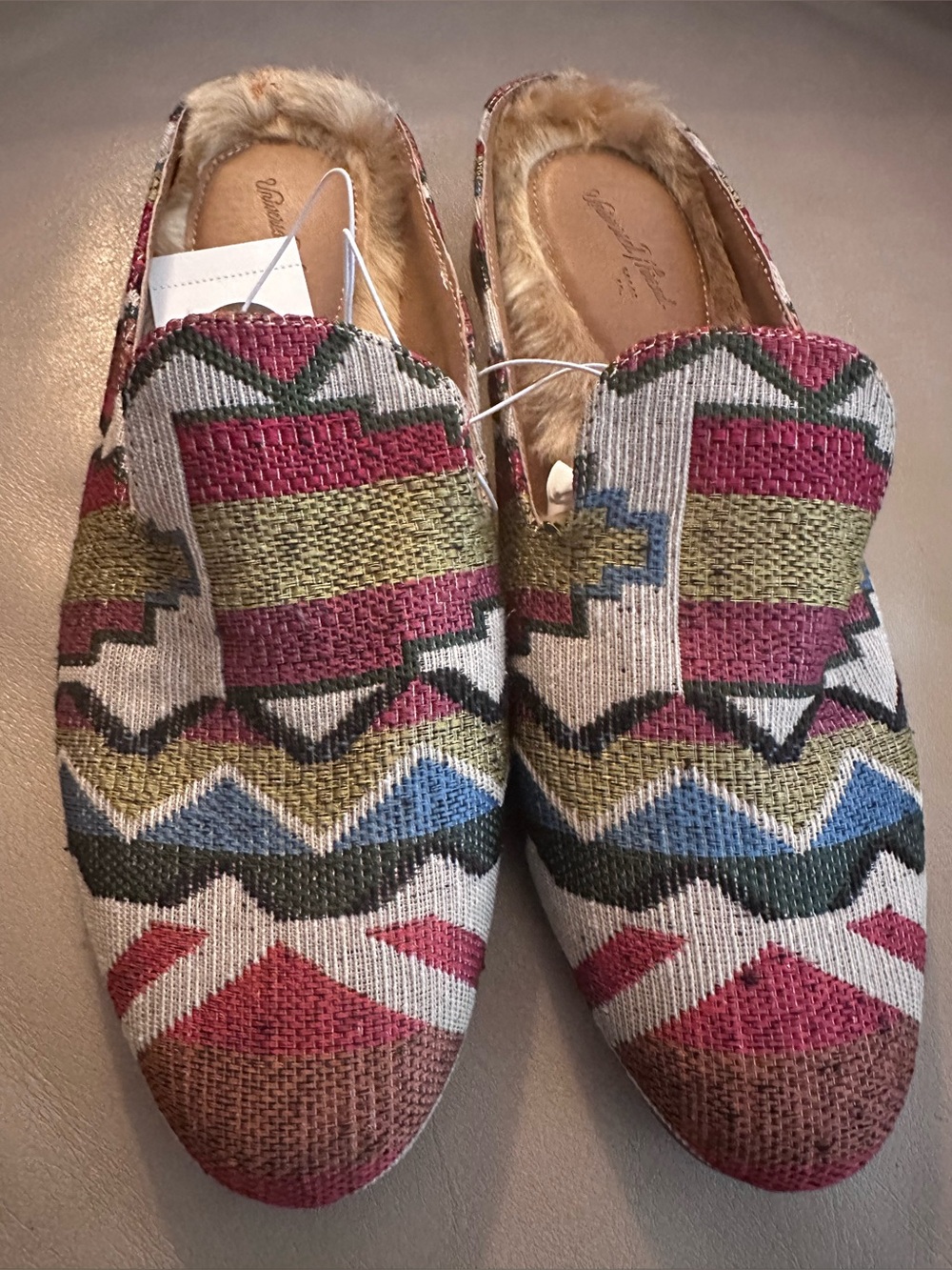 NWT Universal Threads Faux-Fur Lined Slip-On Loafers Multicolor Aztec Print 9.5